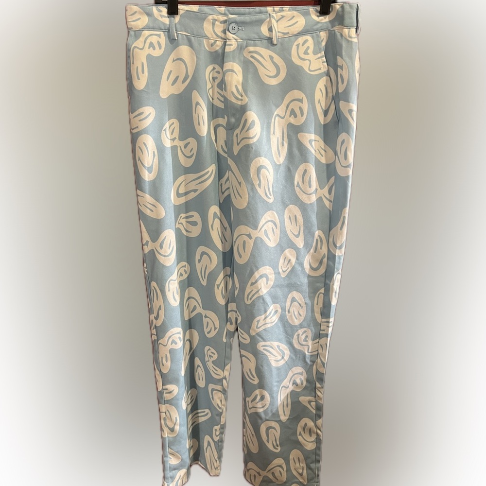 Men’s Sky Blue & White Paisley Lounge Pants
 SIZE MEDIUM